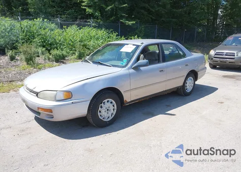 1996 Toyota Camry Dx/Le/Xle z USA, uszkodzony, nr VIN 4T1BG12K3TU772851